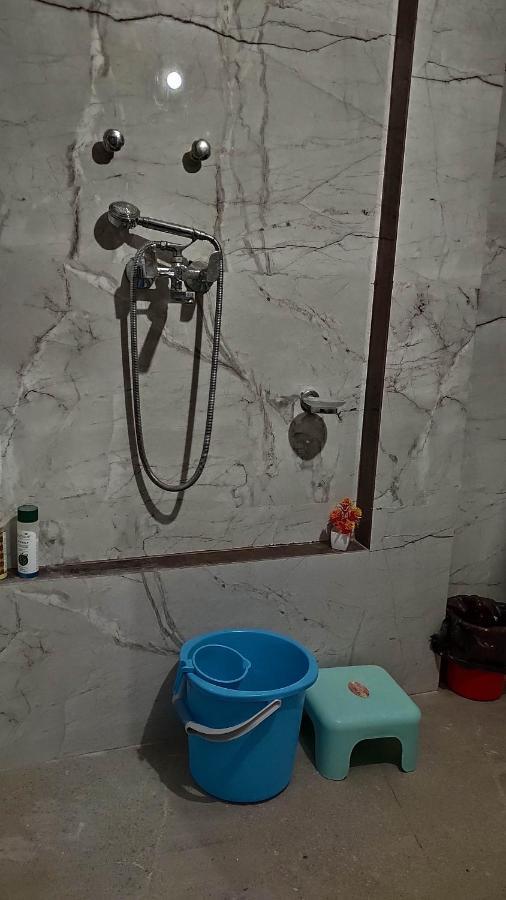 Ira Homestay Mathura - Divine Spiritual Stay Екстер'єр фото