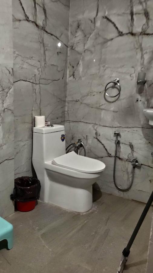 Ira Homestay Mathura - Divine Spiritual Stay Екстер'єр фото