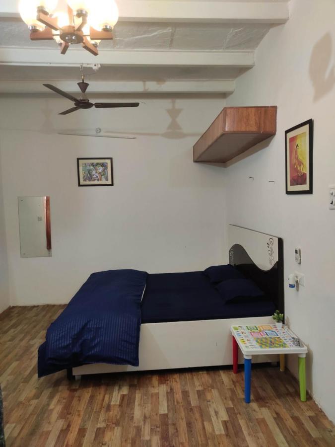 Ira Homestay Mathura - Divine Spiritual Stay Екстер'єр фото