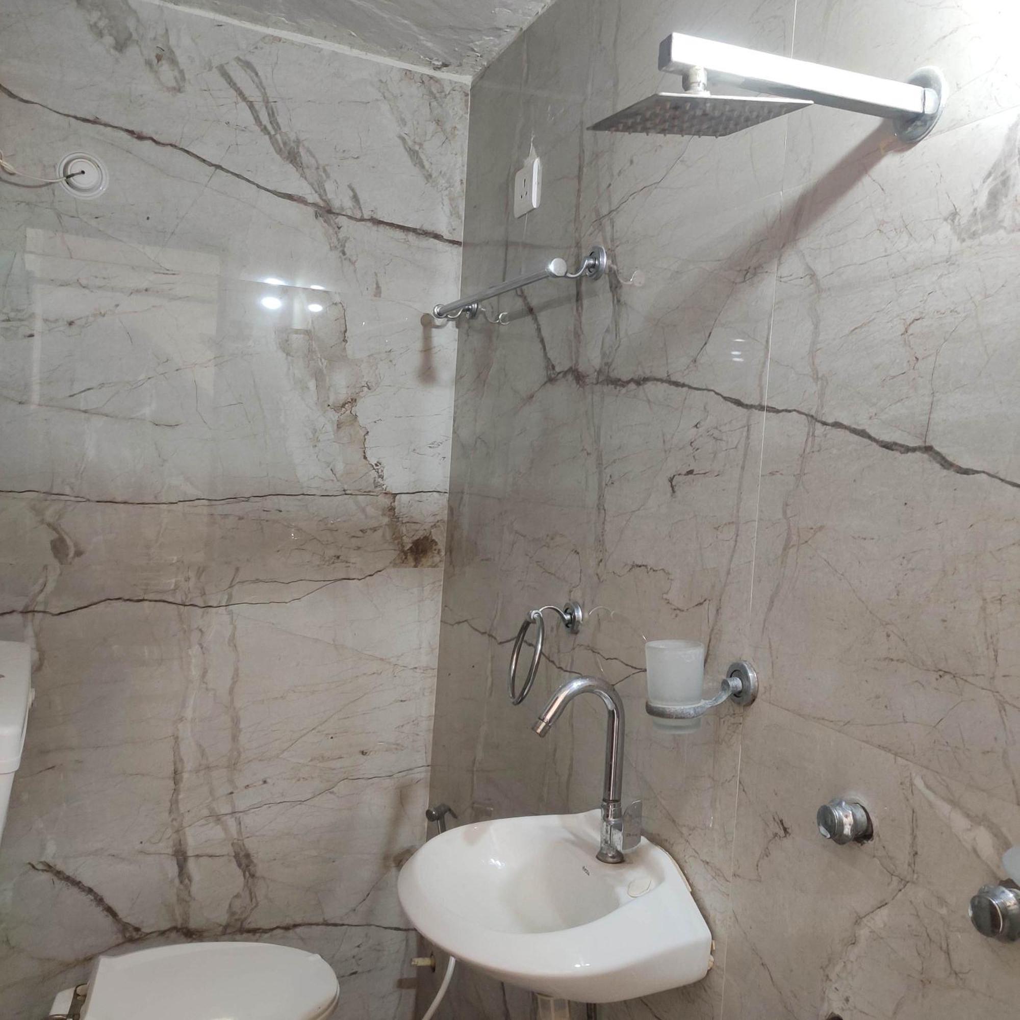 Ira Homestay Mathura - Divine Spiritual Stay Номер фото